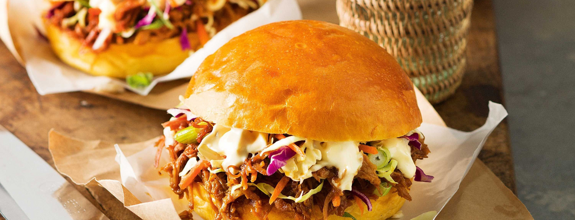 Pulled pork burger and slaw